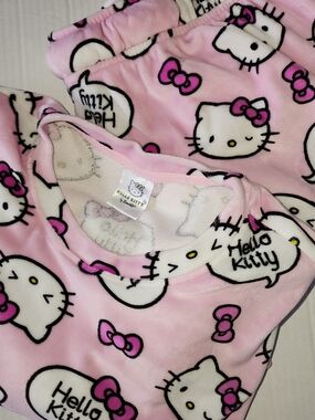 Hello Kitty Cozy Pink,Coquette, Kawaii, Soft Girl Lounge Set Size Small